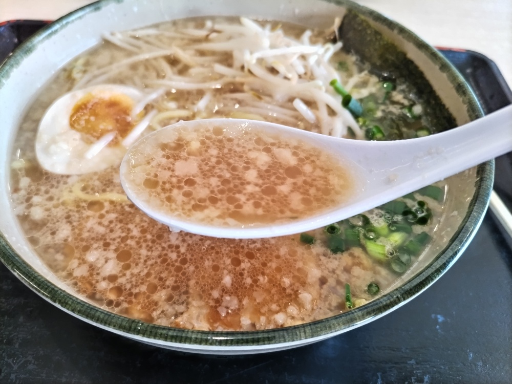 にんたまラーメン スープ