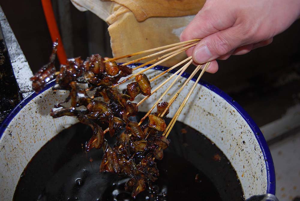 焼きたての風味を家庭でも どじょうの蒲焼 お土産用 が人気 いいじ金沢