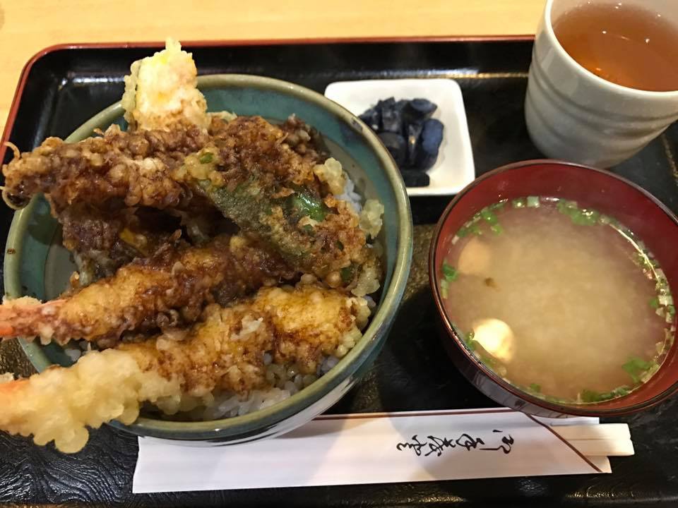 濃いめのタレとサクサクの食感を楽しめる天ぷらランチ いいじ金沢