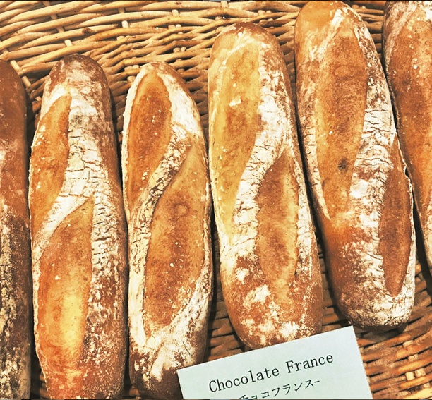「Bread and Baked Goods COYA.」チョコフランス