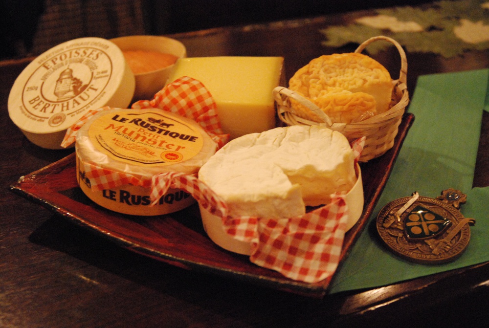 「シャトーシノン」種類の多いチーズ