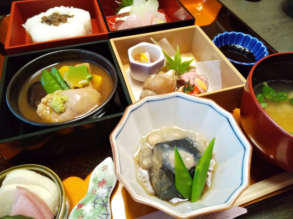 和食 駅前 加賀料理 大名茶屋 でいただく のどぐろ三昧の料理 地元を応援してます いいじ金沢