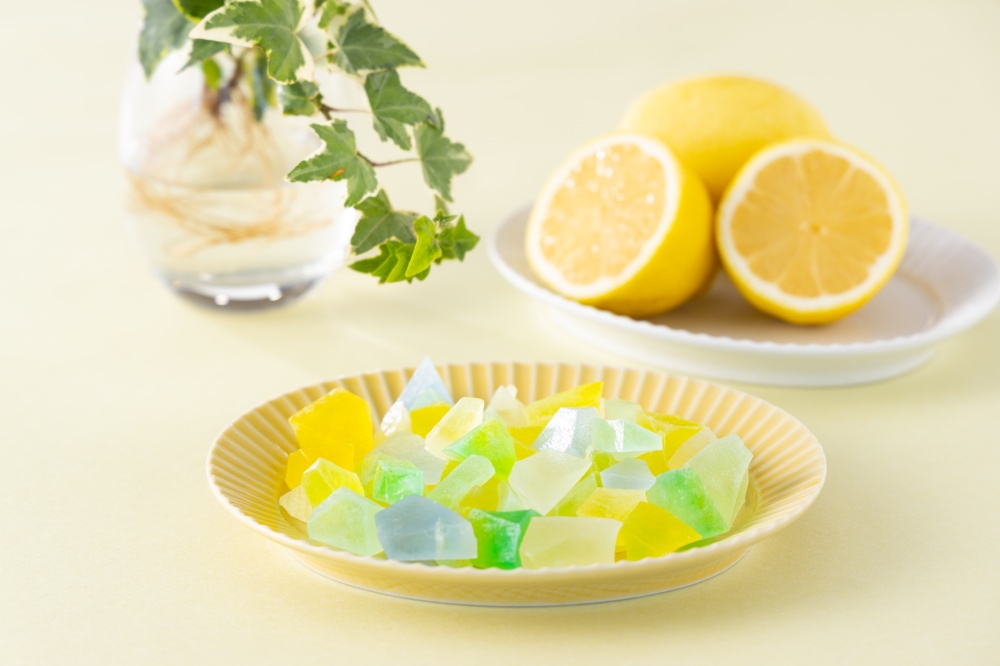 「彩霞堂」の食べる宝石 琥珀糖 檸檬