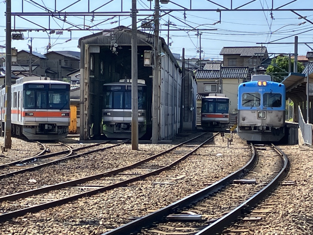 北陸鉄道浅野川線「京王井の頭線」カラー