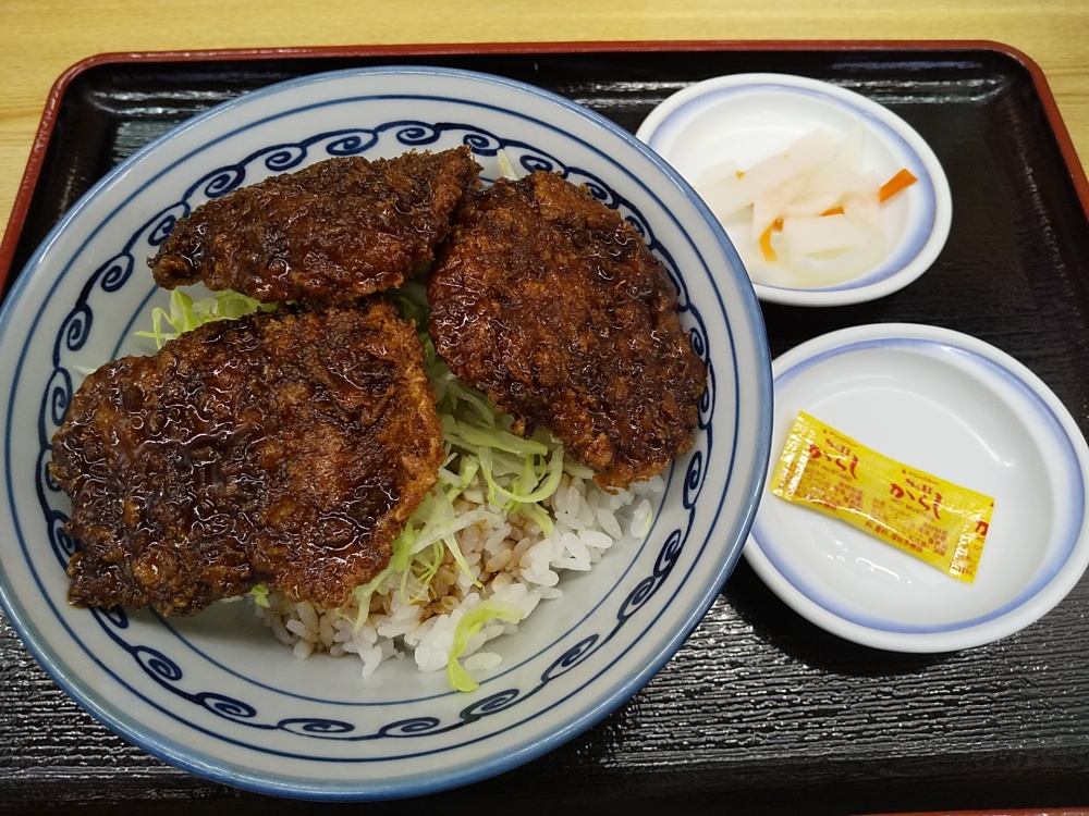 すしべん桂店の「ソースカツ丼」